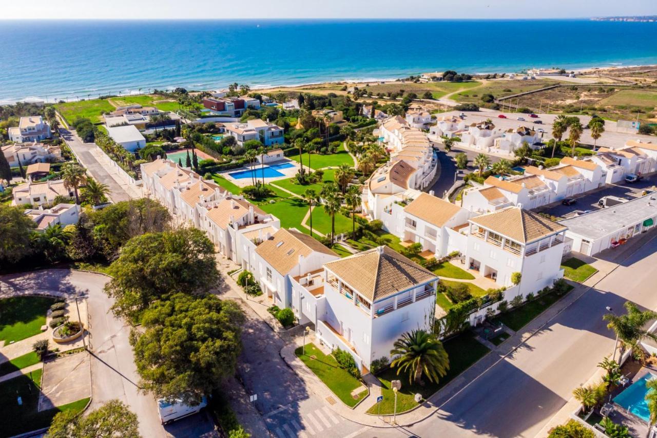 Beach Villa With Ocean View And Rooftop Cinema Guia (Faro) Exterior foto